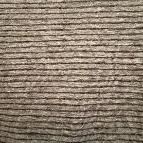 LOFT Relaxed Gray Ribbed Long Sleeve Blouse size M - Picture 4 of 9